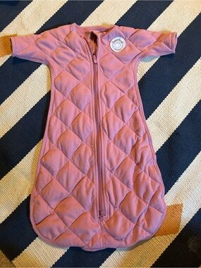 Dreamland weighted transition swaddle
